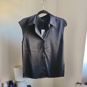 Banana Republic Sleeveless Button Up Top, Black